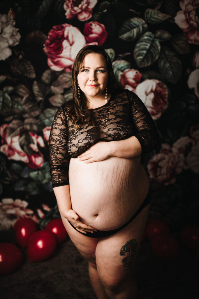 maternity boudoir of plus size woman